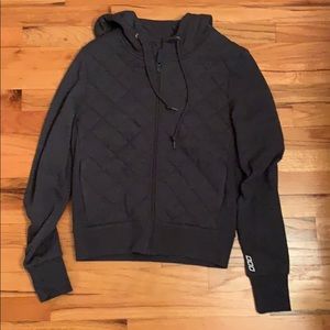NWT Lorna Jane (Macy’s) quilted fleece sweatshirt